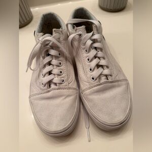 Woman’s Mickey vans